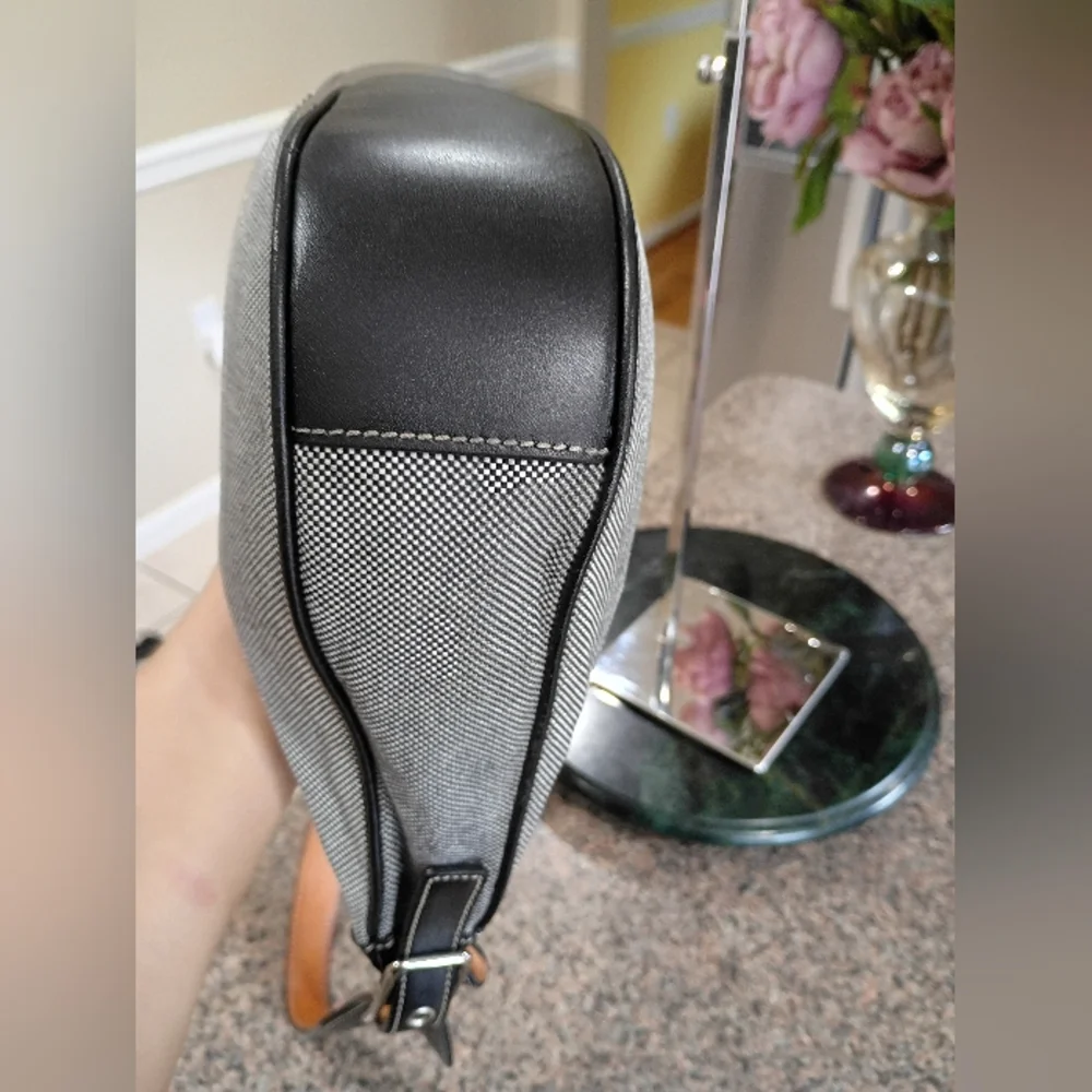 Coach Zoe Hobo Shoulder Bag